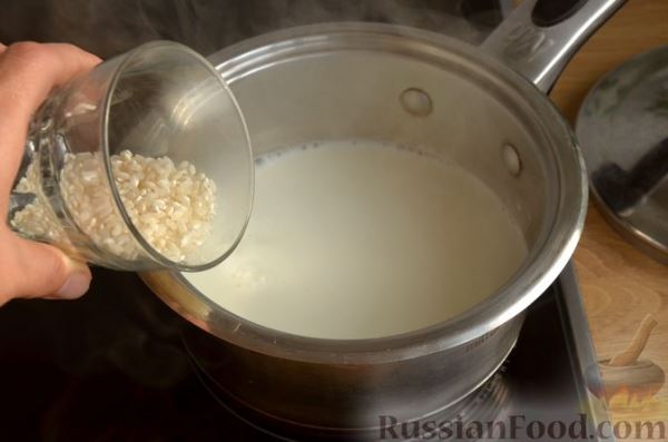 Кхир (рисовый пудинг с орехами и пряностями)