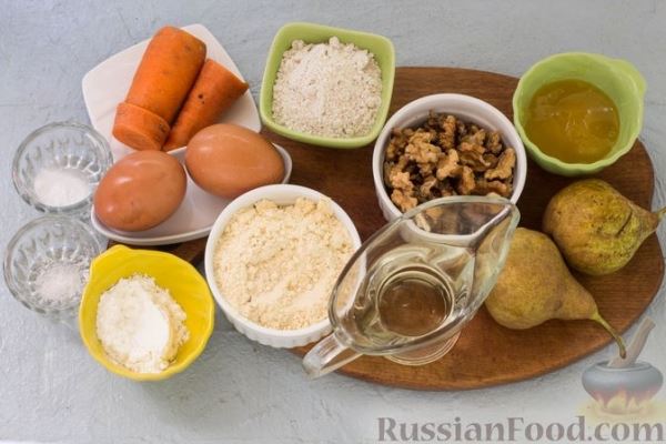 Орехово-морковный пирог с грушами, на кукурузной и овсяной муке