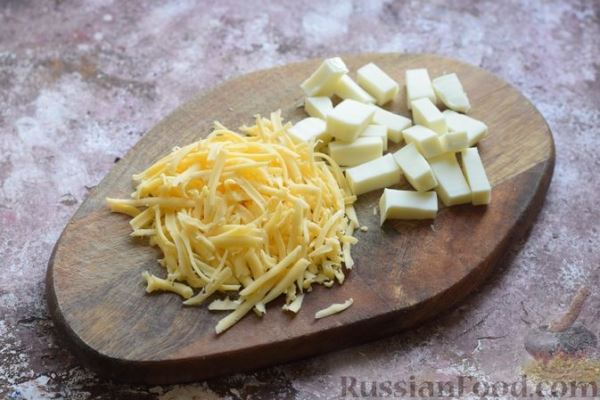 Запеканка из макарон с сыром и соусом бешамель