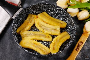 Жареные бананы в коньяке